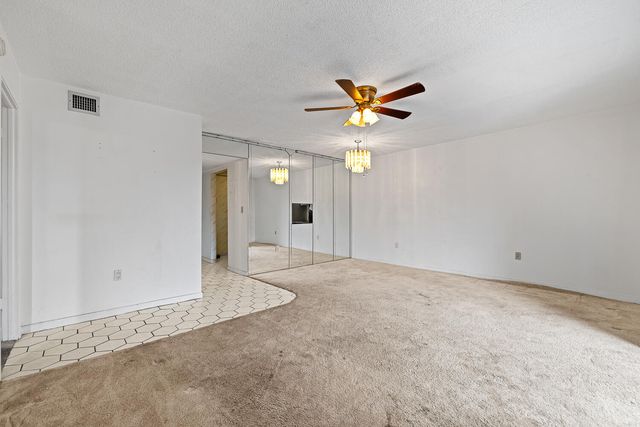 8260 SW 24th Street 6310, North Lauderdale, FL 33068