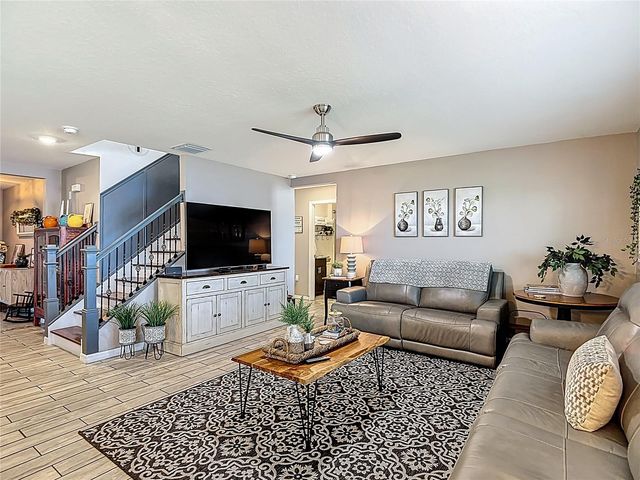 38287 SONNET LANDING AVENUE, Zephyrhills, FL 33540