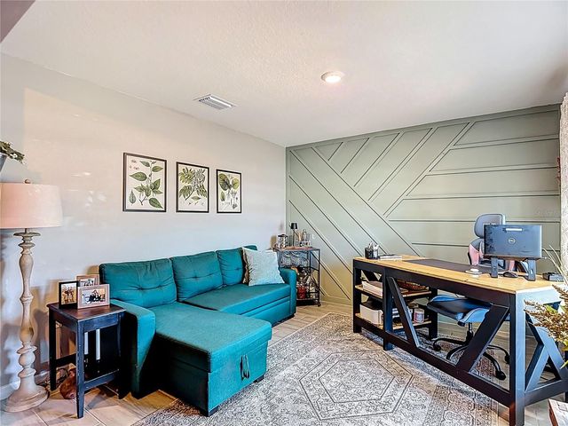 38287 SONNET LANDING AVENUE, Zephyrhills, FL 33540