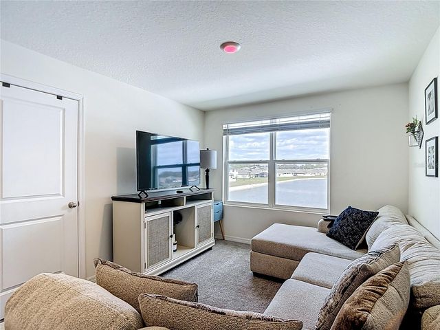 38287 SONNET LANDING AVENUE, Zephyrhills, FL 33540