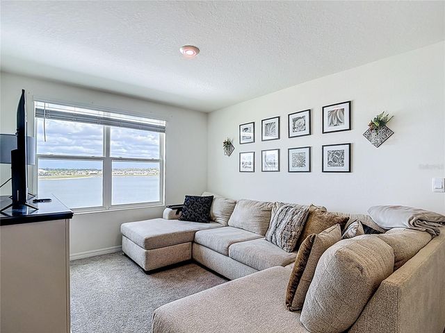 38287 SONNET LANDING AVENUE, Zephyrhills, FL 33540