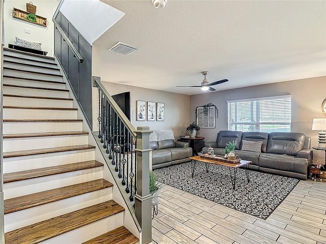 38287 SONNET LANDING AVENUE, Zephyrhills, FL 33540