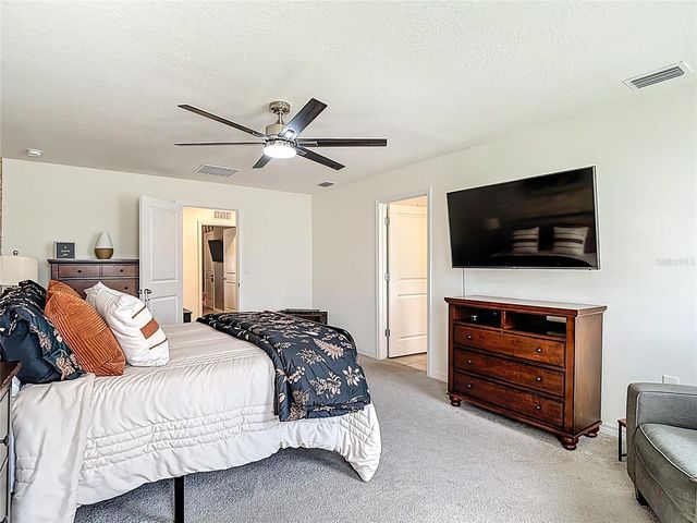 38287 SONNET LANDING AVENUE, Zephyrhills, FL 33540