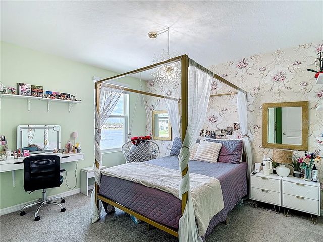 38287 SONNET LANDING AVENUE, Zephyrhills, FL 33540