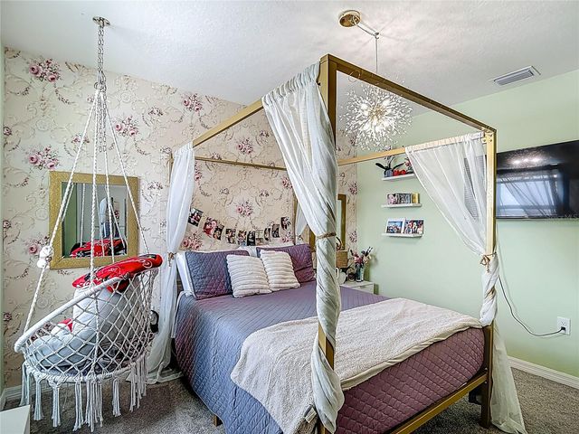 38287 SONNET LANDING AVENUE, Zephyrhills, FL 33540