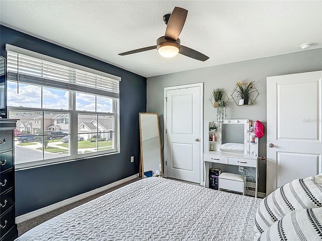 38287 SONNET LANDING AVENUE, Zephyrhills, FL 33540