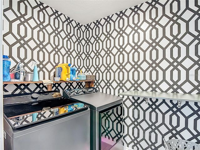 38287 SONNET LANDING AVENUE, Zephyrhills, FL 33540