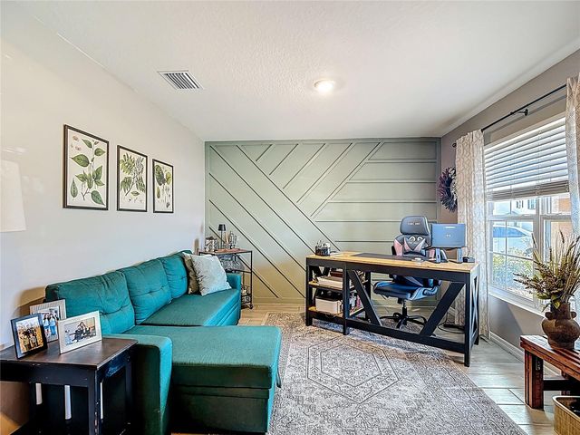 38287 SONNET LANDING AVENUE, Zephyrhills, FL 33540