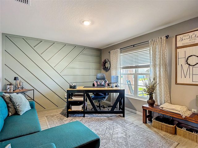 38287 SONNET LANDING AVENUE, Zephyrhills, FL 33540