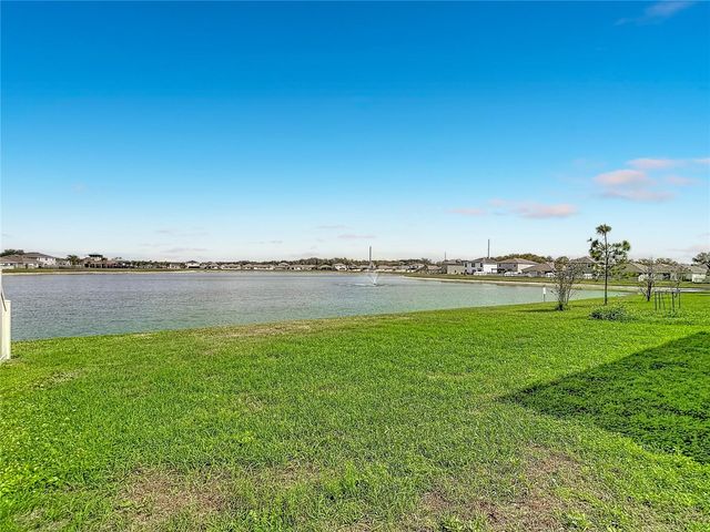 38287 SONNET LANDING AVENUE, Zephyrhills, FL 33540