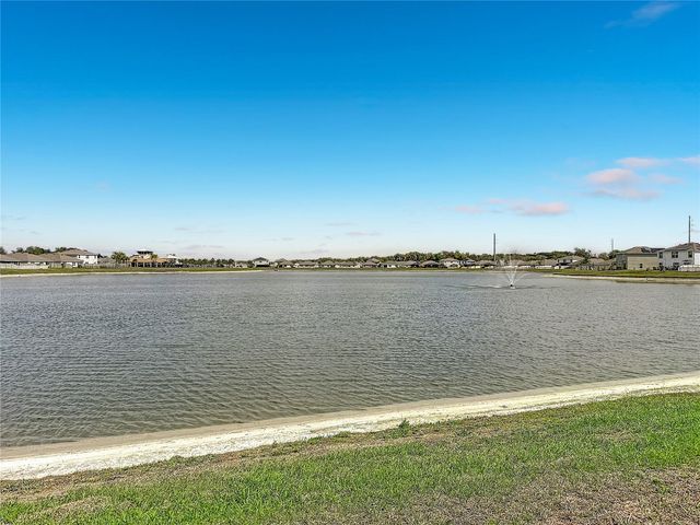 38287 SONNET LANDING AVENUE, Zephyrhills, FL 33540