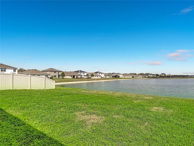 38287 SONNET LANDING AVENUE, Zephyrhills, FL 33540