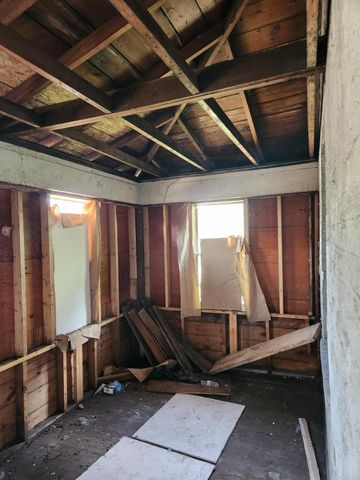 627 Tennessee Street, Gary, IN 46402