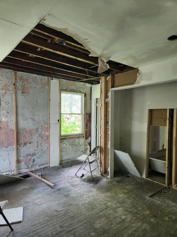 627 Tennessee Street, Gary, IN 46402