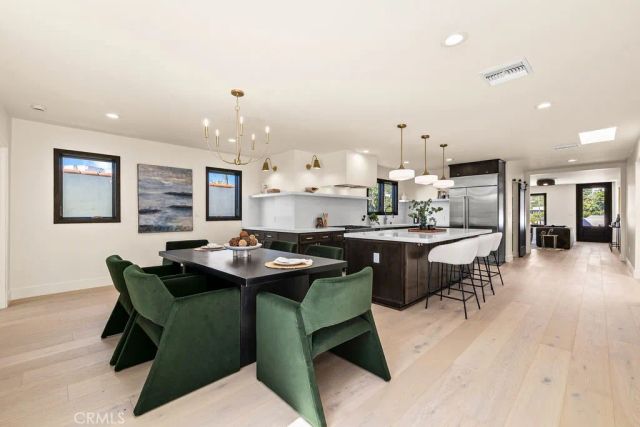 1565 Murray, Los Angeles, CA 90026