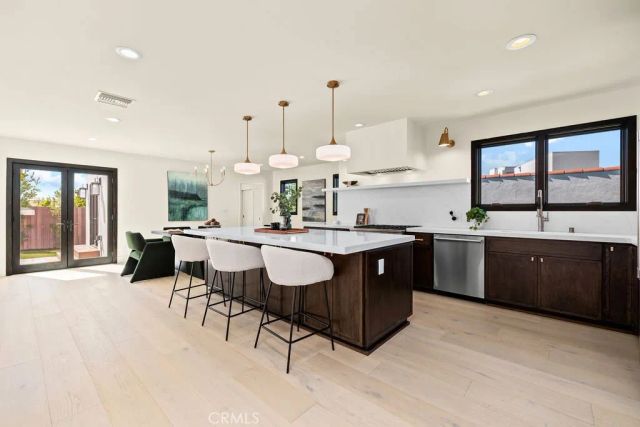 1565 Murray, Los Angeles, CA 90026