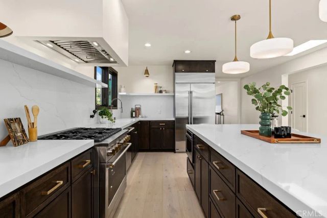 1565 Murray, Los Angeles, CA 90026