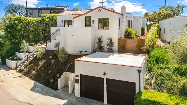 1565 Murray, Los Angeles, CA 90026