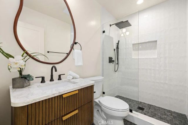 1565 Murray, Los Angeles, CA 90026