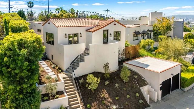 1565 Murray, Los Angeles, CA 90026