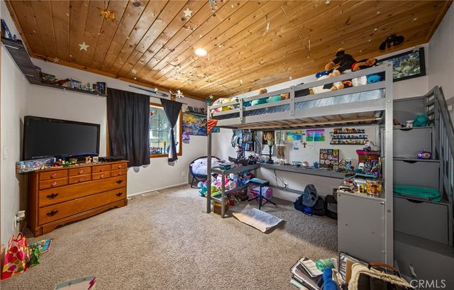 30949 Wild Oak, Running Springs, CA 92382