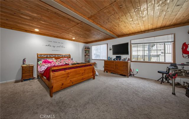 30949 Wild Oak, Running Springs, CA 92382