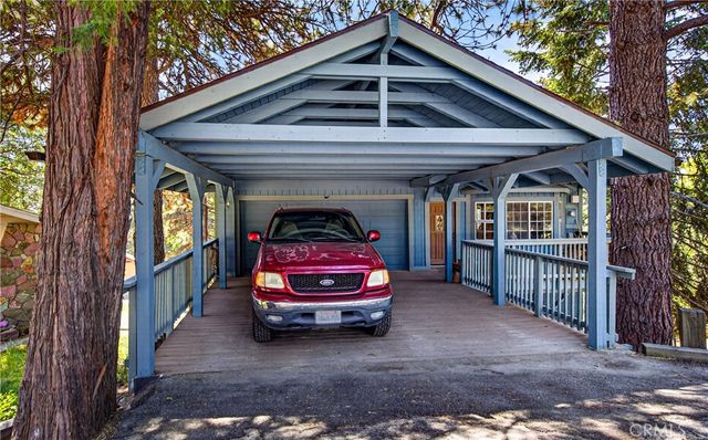 30949 Wild Oak, Running Springs, CA 92382