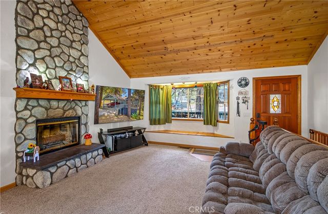 30949 Wild Oak, Running Springs, CA 92382