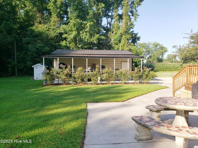 6447 James B White Highway S, Whiteville, NC 28472