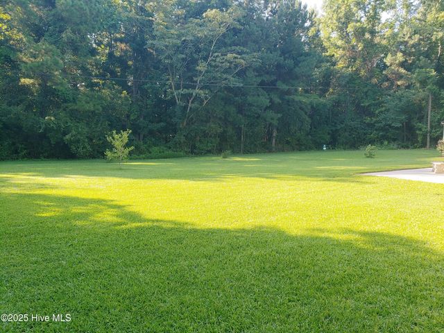 6447 James B White Highway S, Whiteville, NC 28472