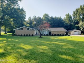 6447 James B White Highway S, Whiteville, NC 28472