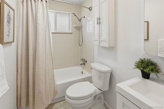 6978 Kidder Drive, Denver, CO 80221