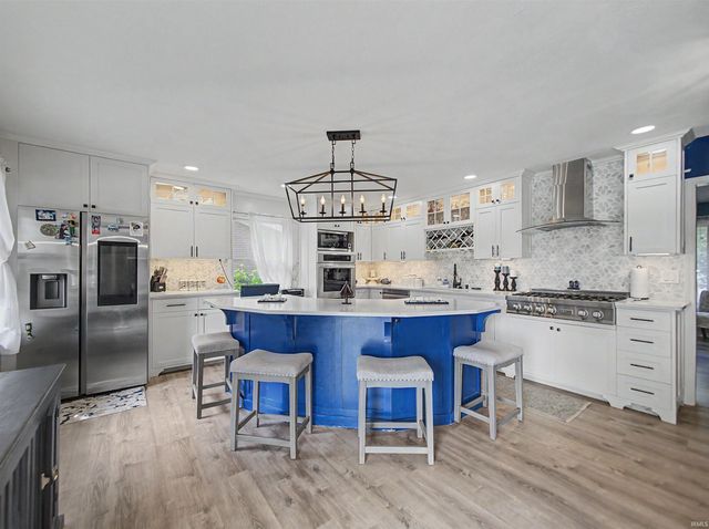 1200 S Helfrich Avenue, Evansville, IN 47712