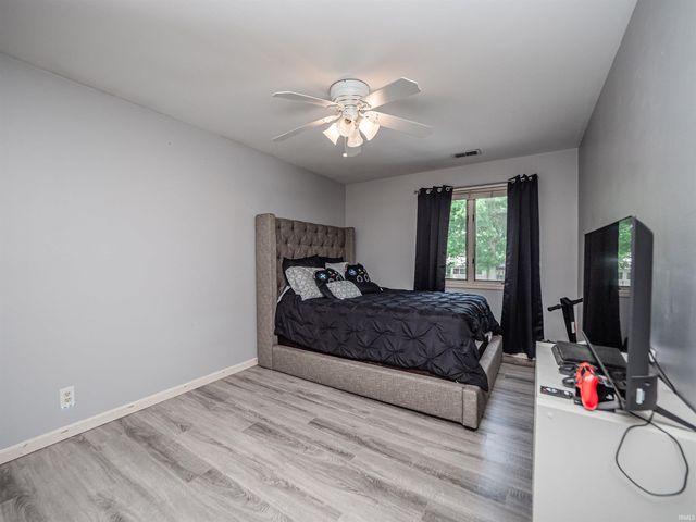1200 S Helfrich Avenue, Evansville, IN 47712