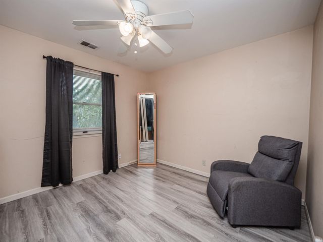 1200 S Helfrich Avenue, Evansville, IN 47712