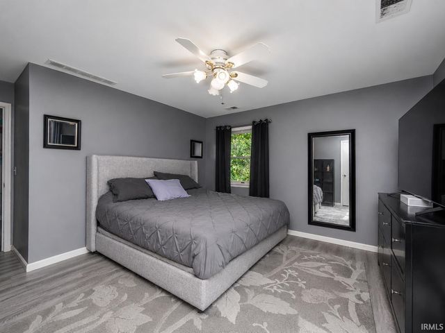 1200 S Helfrich Avenue, Evansville, IN 47712