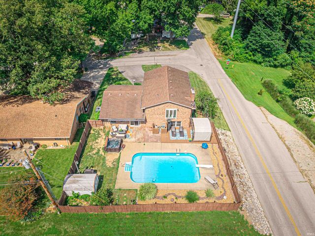 1200 S Helfrich Avenue, Evansville, IN 47712