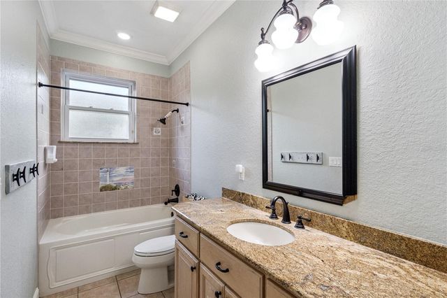 6358 OAK SHORE DRIVE, St Cloud, FL 34771