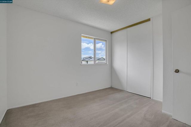 351 Filbert Ct, Oakley, CA 94561