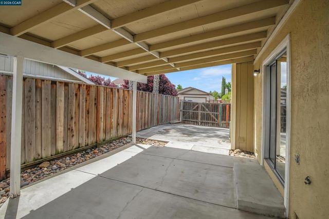 351 Filbert Ct, Oakley, CA 94561