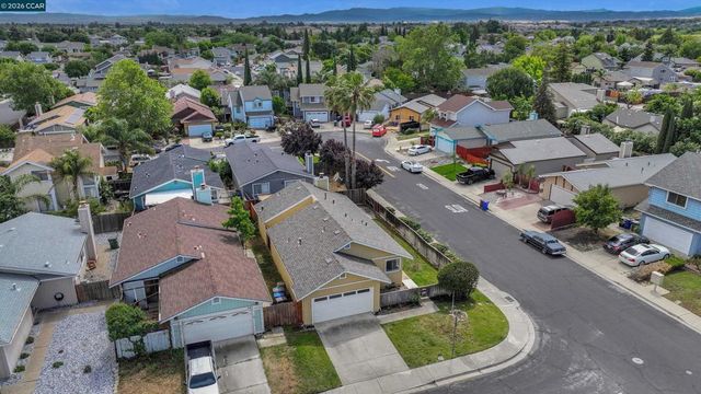 351 Filbert Ct, Oakley, CA 94561