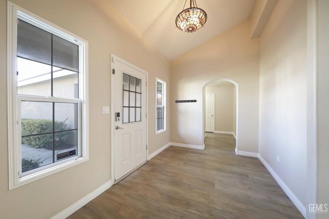 5415 Benevento Court, Bakersfield, CA 93308