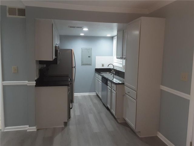 6900 Roswell Road O3, Atlanta, GA 30328