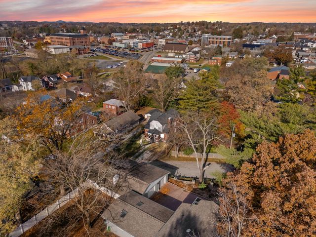 205 Clements Avenue, Somerset, KY 42501