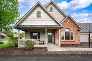 105 Arlington Dr 101, Slippery Rock Boro, PA 16057