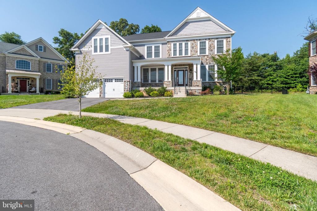 8266 SAINT FRANCIS DR, Severn, MD 21144