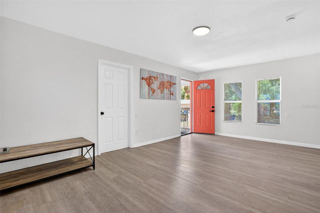 1717 18TH STREET S, St Petersburg, FL 33712
