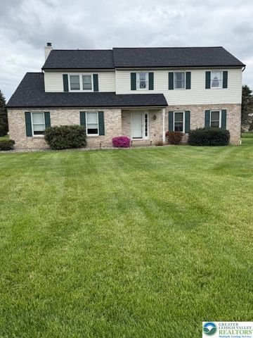 7033 Versailles Square, Bethlehem City, PA 18017