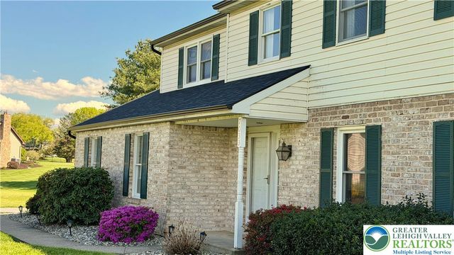 7033 Versailles Square, Bethlehem City, PA 18017