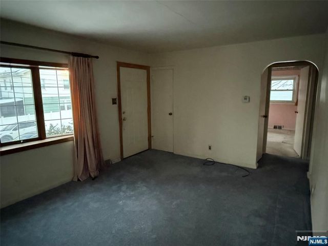 757 Florence Place, Cliffside Park, NJ 07010